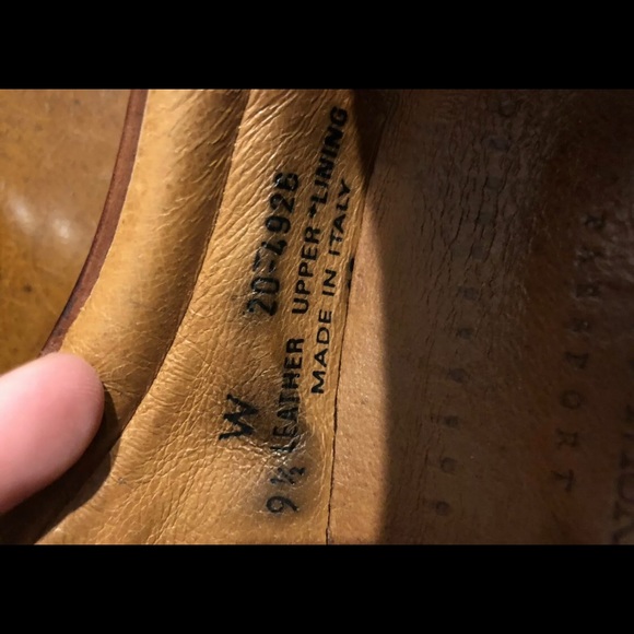 Johnston & Murphy 9 1/2 Lace up Brown Dress Shoes - Picture 6 of 8